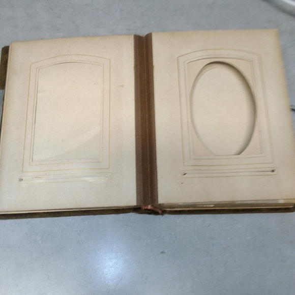 Edwardian era Photo album sweud with silver plated medallion & buckle